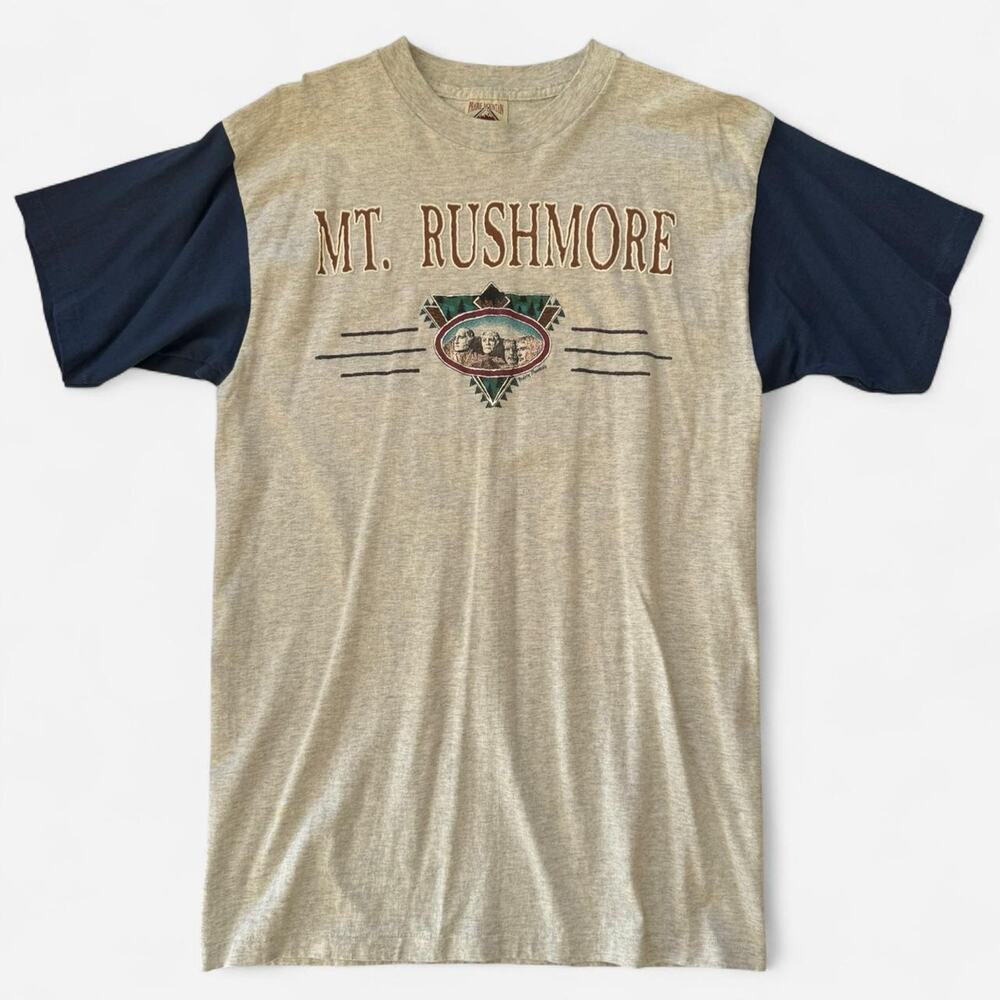 Grey and navy vintage 90s tee